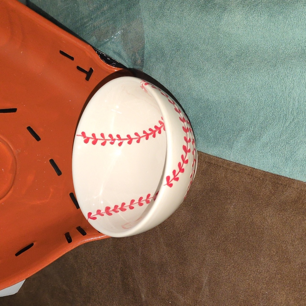 Ceramic Baseball Glove/Ball Chip & Dip Set - Picture 3 of 4